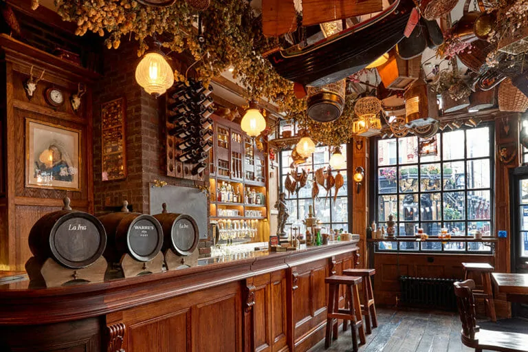 Mr Foggs Tavern best bars in Covent Garden