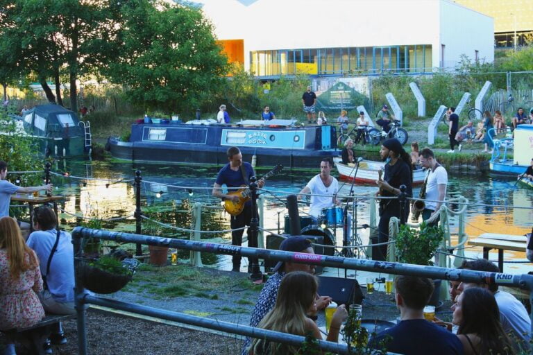grow hackney live music by the canal