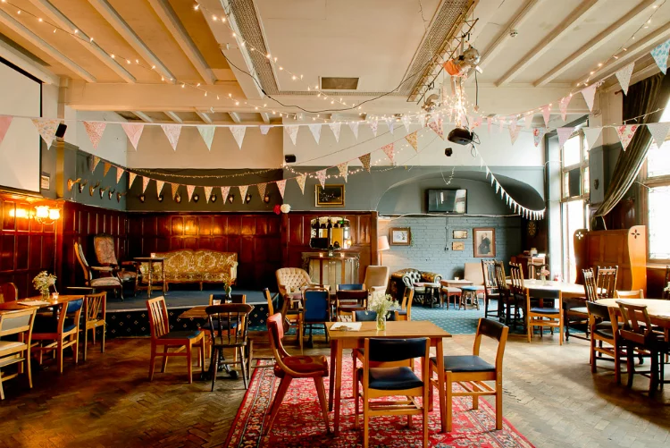 Antelope Pub - the best London pubs with open fires