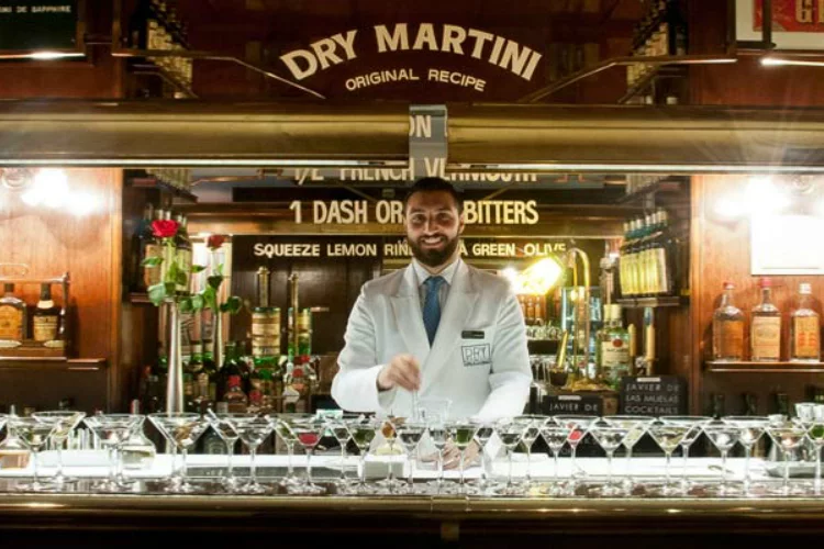 Dry Martini - best bars in Barcelona