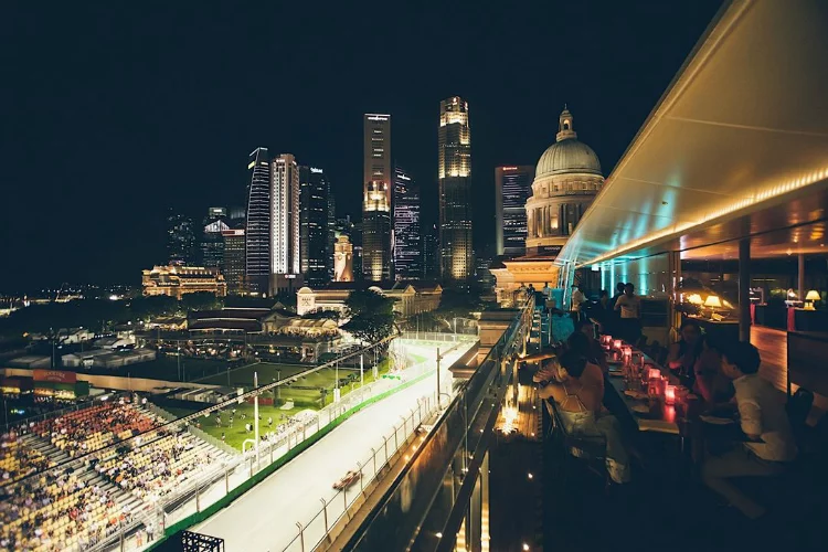 Smoke and Mirrors - things to do in Singapore