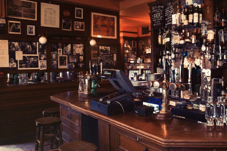 Best Pubs in Soho: French House