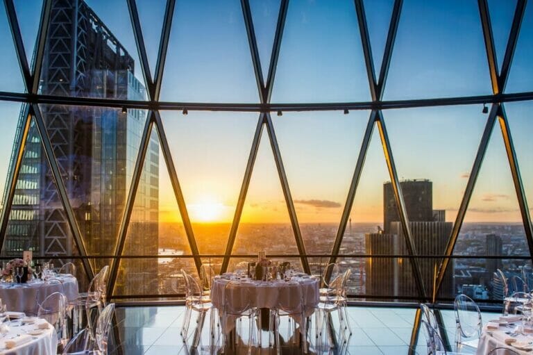 autumn date ideas dinner with view