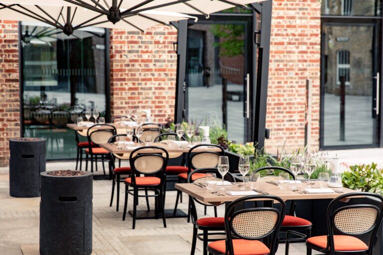 london stock outdoor dining