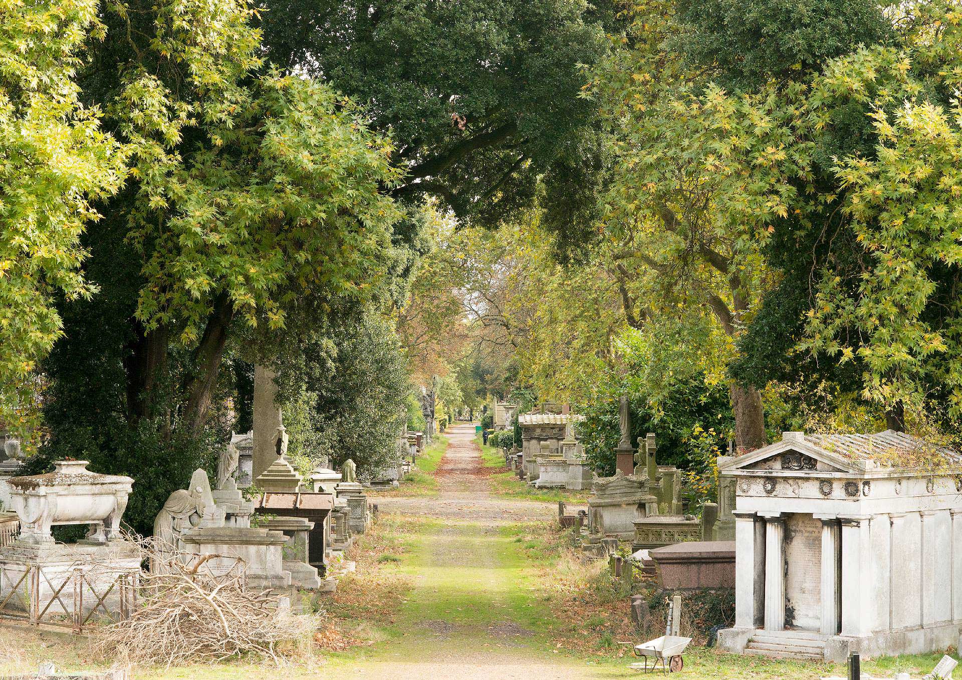 kensal green cemetery