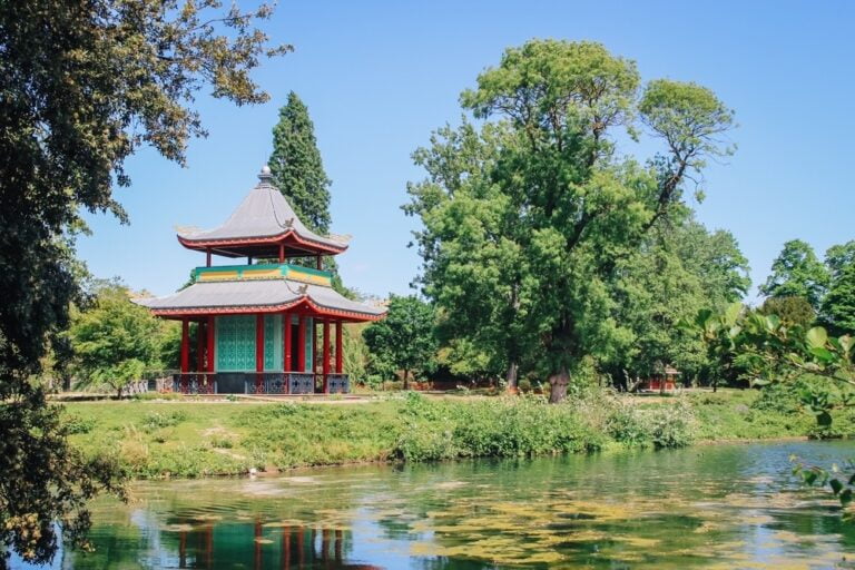 Victoria Park boating lake