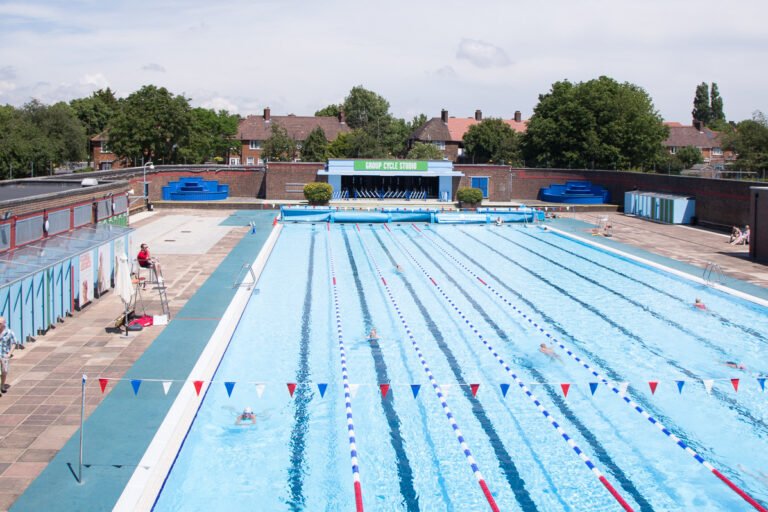 charlton lido heated