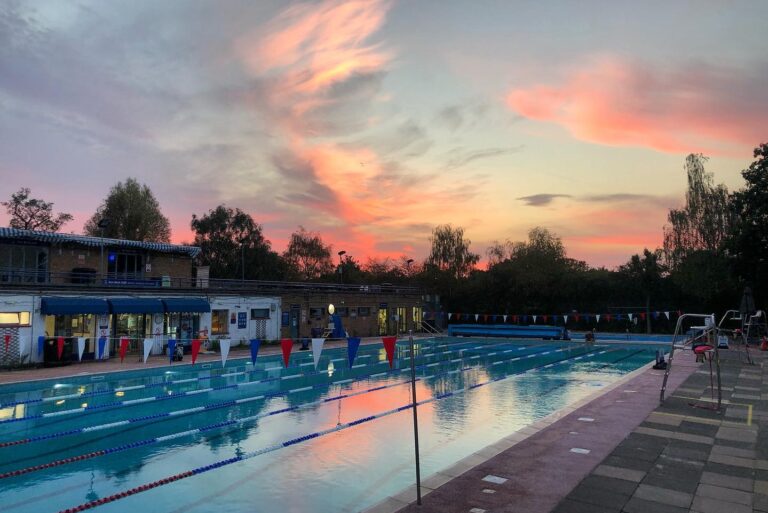 hampton pool outdoor