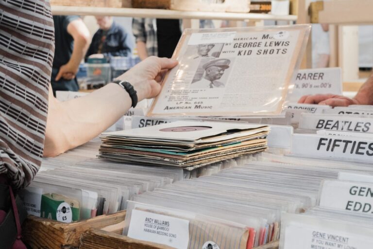 vinyl market in spitalfields