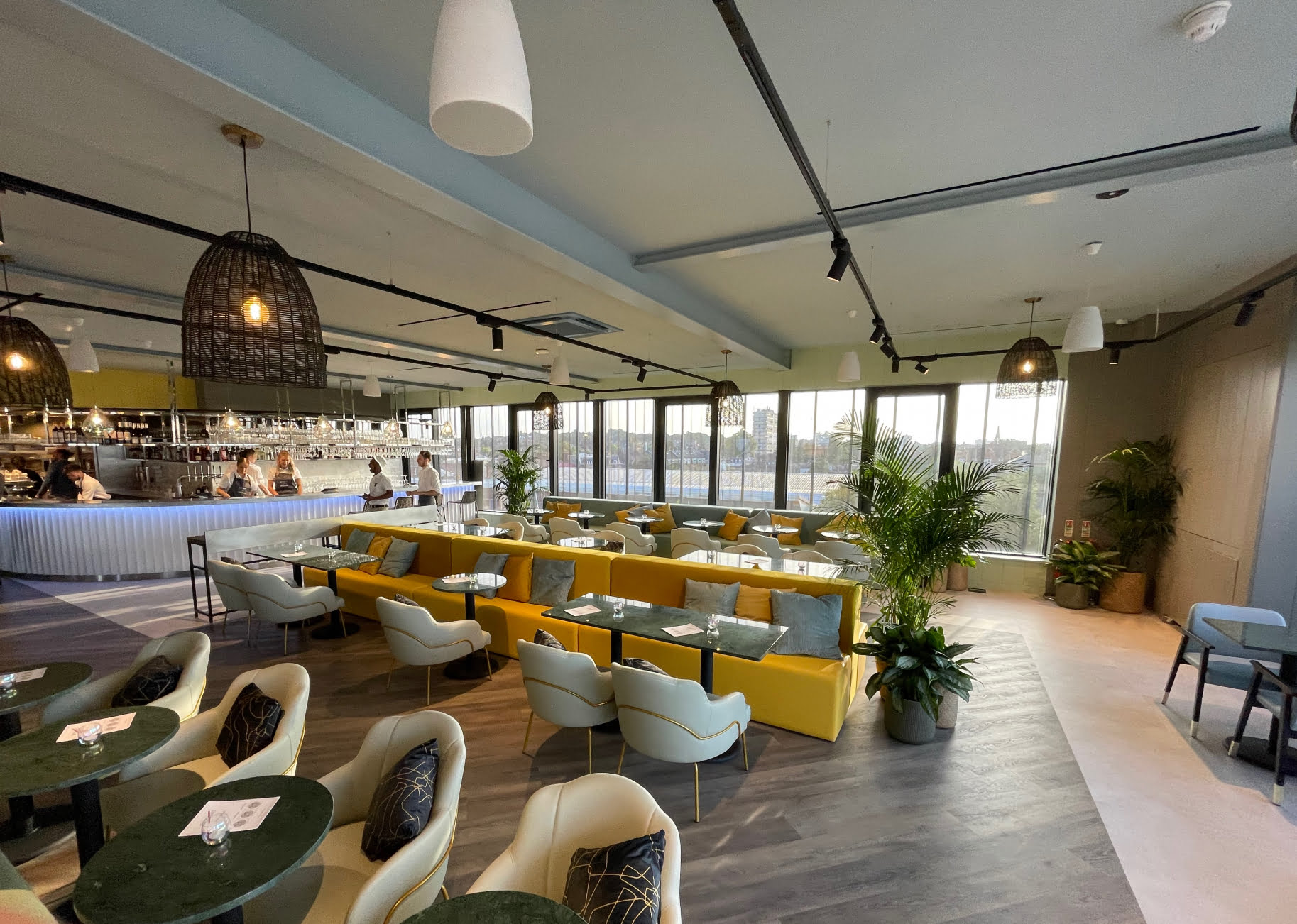 Skylight Peckham - A 250-Person Roof Bar Overlooking South London...