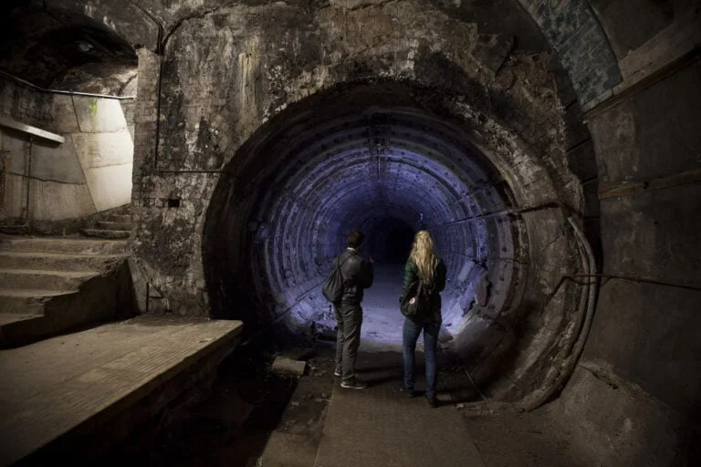 hidden london abandoned tube tunnel