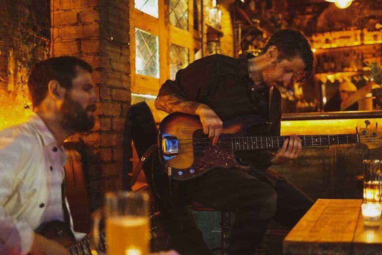 The Sun Tavern London bars with live music