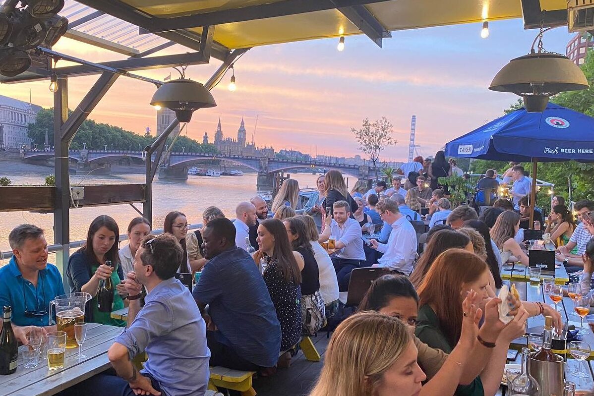 Tamesis Dock A Floating Pub on The Thames