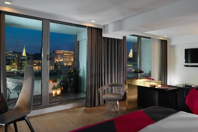 Sea Containers hotel with london view
