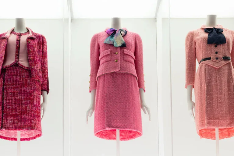 chanel exhibition at the v&a museum