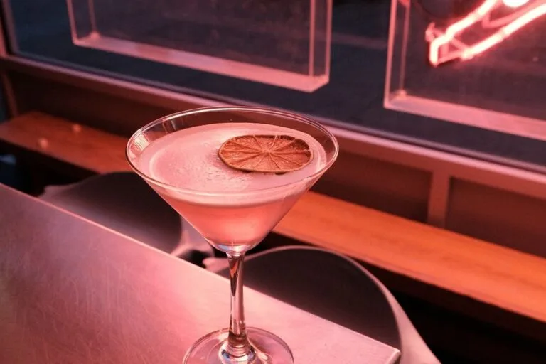 telli's hidden bar