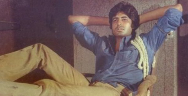 Deewar (Bollywood Bitesized)